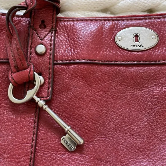 Fossil Tote Bag - Picture 2 of 9